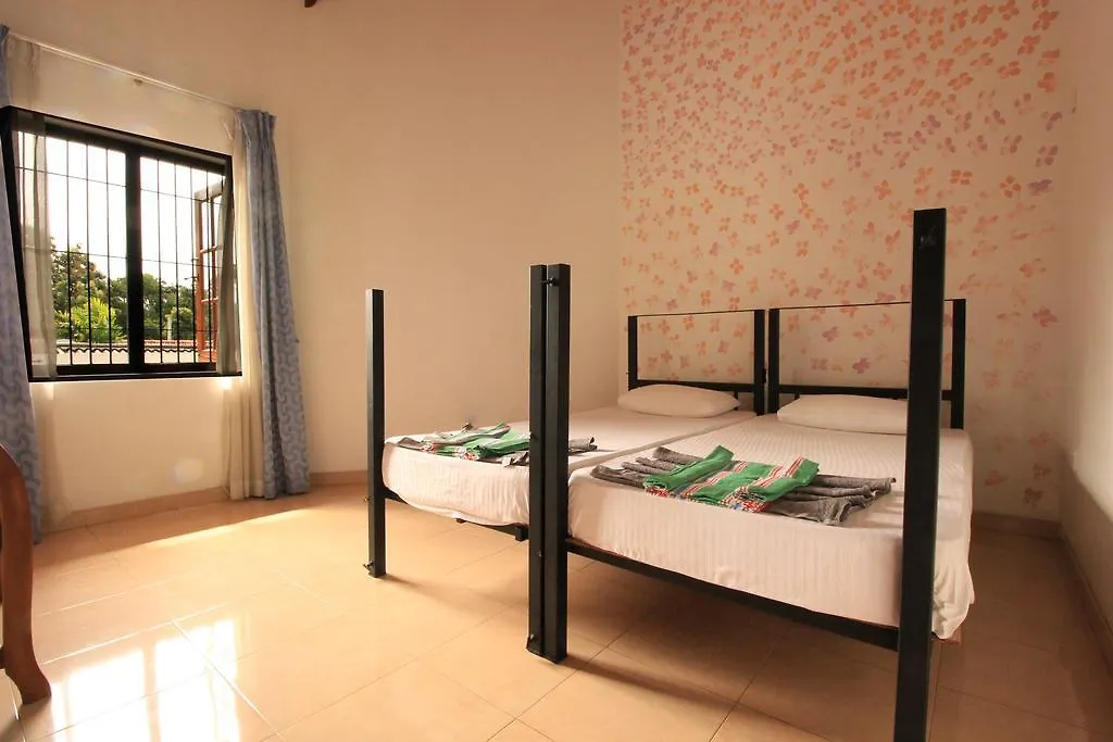 Flipflop Hostel Negombo 0*,  Sri Lanka